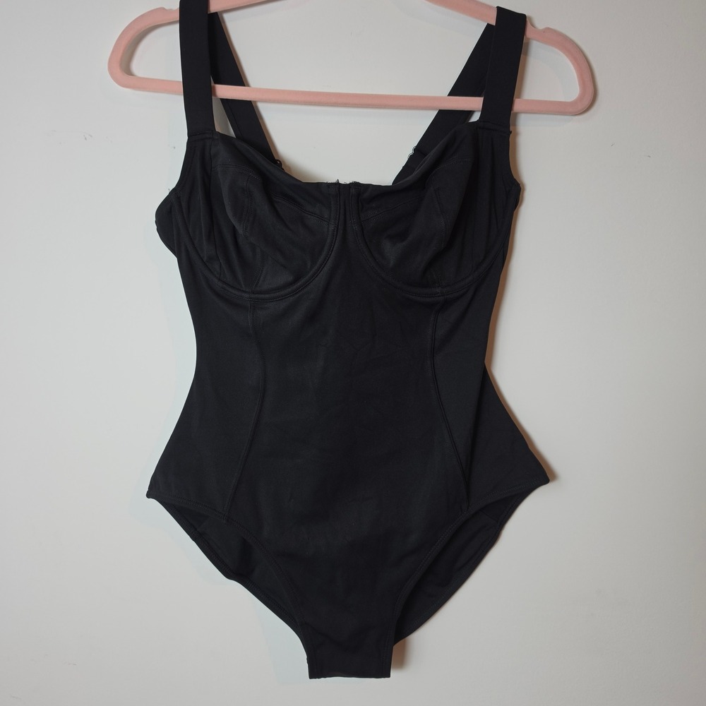 TA3 Swim One Piece Swimsuit Black Underwire Lace Up Compression M D/DD Short